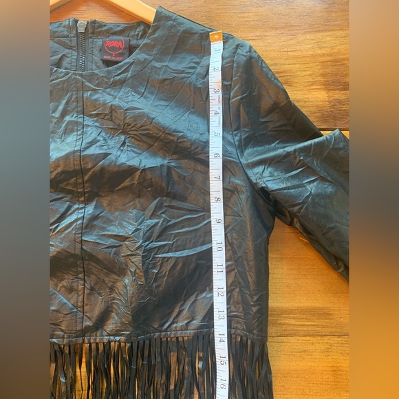 RORA crop top with fringe. Size 8 - Picture 8 of 14